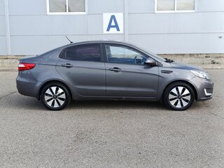 2013 Kia Rio 4-speed III, серый, 779000 рублей, вид 4