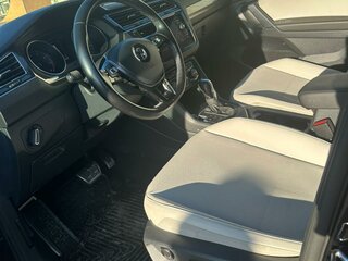 2020 Volkswagen Tiguan Allspace II, чёрный, 2500000 рублей, вид 5