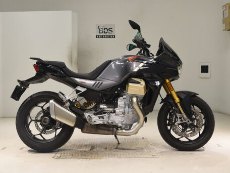 2023 Moto Guzzi V100 Mandello S, чёрный, 1040000 рублей, вид 2