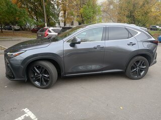 2023 Lexus NX 350h II, серый, 8300000 рублей, вид 4