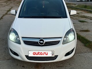 2012 Opel Zafira B Рестайлинг, белый, 610000 рублей, вид 2