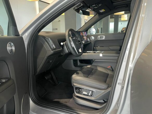 2025 Li Auto (Lixiang) L7 52.3 kWh I Рестайлинг, серебристый, 10690000 рублей - вид 11