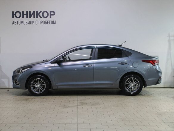 2017 Hyundai Solaris II, серый, 1309000 рублей - вид 6