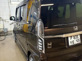 2021 Honda N-BOX II Рестайлинг, коричневый, 700000 рублей, вид 4