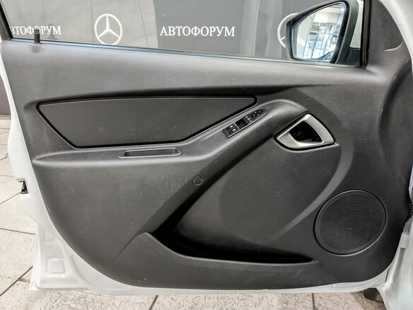 2023 Lada (ВАЗ) Granta I Рестайлинг, белый, 565000 рублей - вид 12