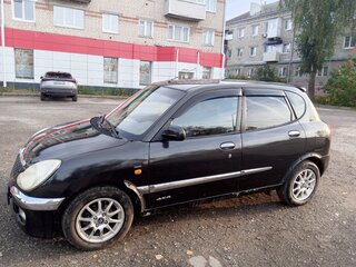 2003 Daihatsu Sirion I (M1), чёрный, 407000 рублей, вид 4