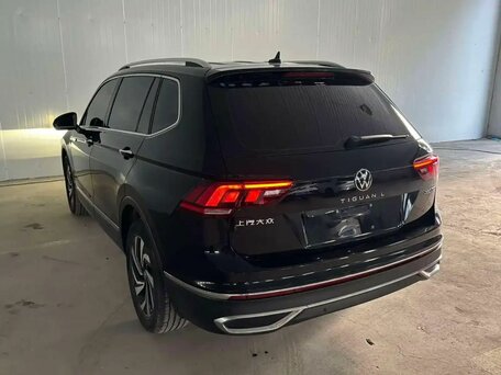 2022 Volkswagen Tiguan L II Рестайлинг (China Market), чёрный, 2450000 рублей, вид 5
