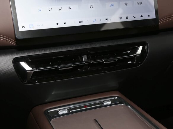 2026 Wuling Starlight 560, серебристый, 2500000 рублей - вид 25