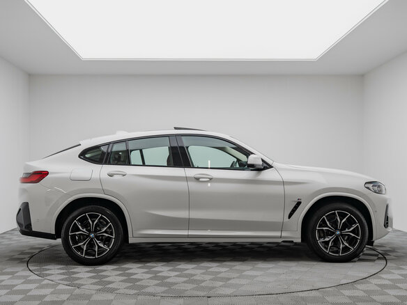 2024 BMW X4 25i II (G02) Рестайлинг, белый - вид 5