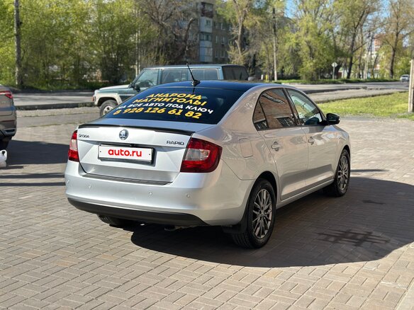 2018 Skoda Rapid I Рестайлинг, серебристый, 1300000 рублей - вид 3