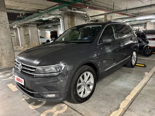 2018 Volkswagen Tiguan II, серый, 2900000 рублей, вид 1