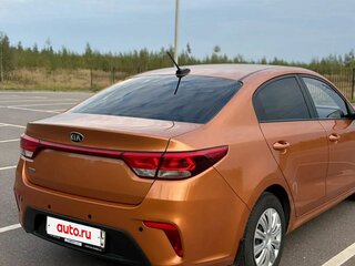 2017 Kia Rio IV, оранжевый, 1000000 рублей, вид 4