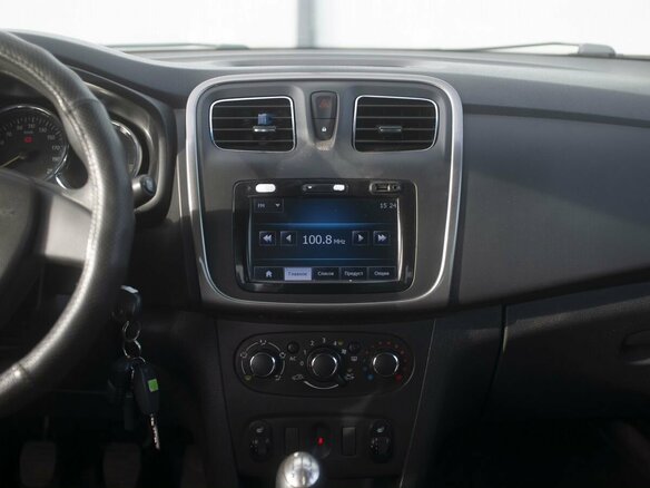 2014 Renault Logan II, чёрный, 570000 рублей - вид 16
