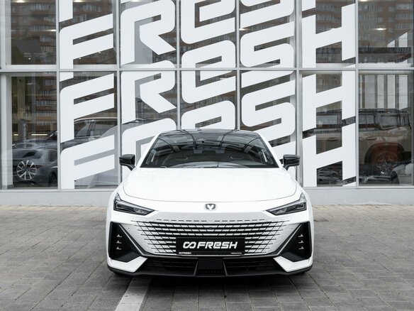 2024 Changan UNI-V I, белый, 2422000 рублей - вид 2
