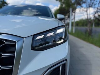 2023 Audi Q2 L 35 TFSI I Рестайлинг, белый, 1550000 рублей, вид 4