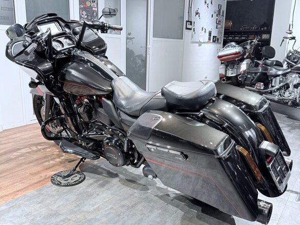 2018 Harley-Davidson CVO Road Glide, чёрный, 2499000 рублей - вид 7