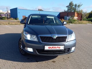 2011 Skoda Octavia II (A5) Рестайлинг, серый, 1050000 рублей, вид 4