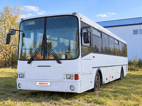 2009 ЛиАЗ 5256, белый, 900000 рублей, вид 1