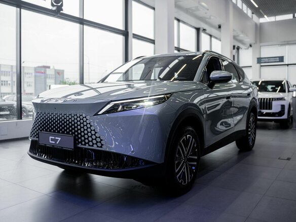 2026 Omoda C7, зелёный, 3099000 рублей
