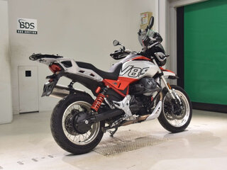 2025 Moto Guzzi V85 TT, белый, 1050000 рублей, вид 5