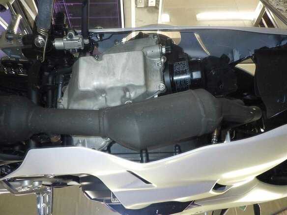 2025 Yamaha YZF-R3, белый, 650000 рублей - вид 6