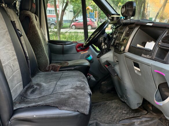 2010 Ford Transit, белый, 850000 рублей - вид 1