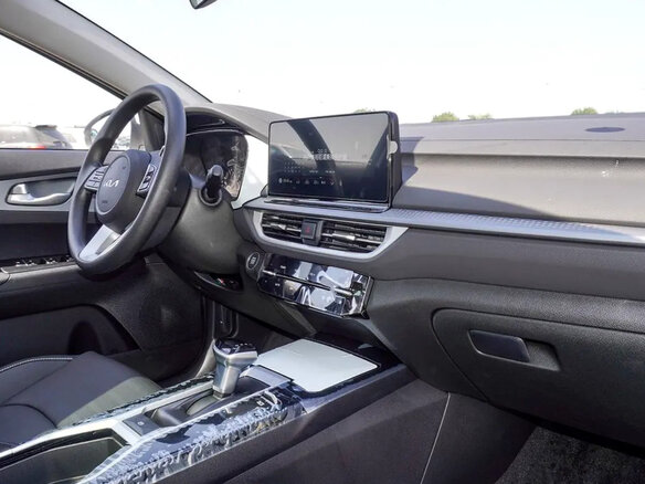 2026 Kia K3 II (China Market) Рестайлинг, белый, 2475000 рублей - вид 6