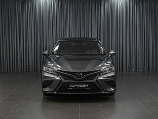 2020 Toyota Camry US Market VIII (XV70), серый, 2259500 рублей, вид 3