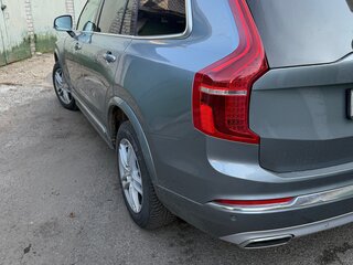2019 Volvo XC90 B5 II Рестайлинг 1, серый, 2700000 рублей, вид 3