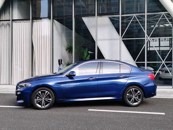 2022 BMW 1 серии 120i III (F52) Рестайлинг, синий - вид 3
