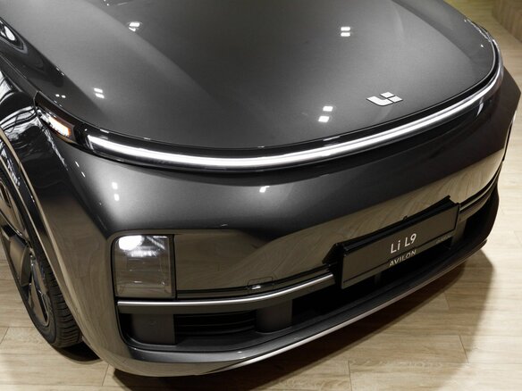 2025 Li Auto (Lixiang) L9 52.3 kWh I Рестайлинг, серый - вид 19