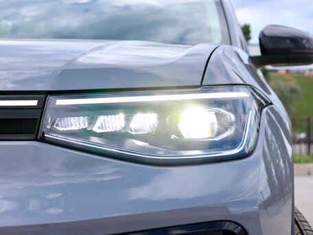 2026 Volkswagen Tharu XR, серый, 2200000 рублей, вид 2
