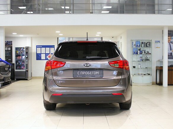 2013 Kia Ceed II, коричневый, 890000 рублей - вид 4