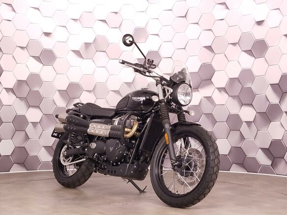 2024 Triumph Scrambler, чёрный