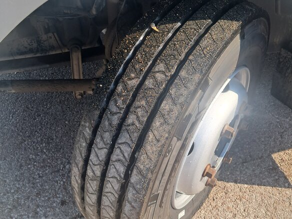 2011 Mercedes-Benz Atego, зелёный, 5500000 рублей - вид 3