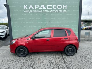 2010 Chevrolet Aveo I Рестайлинг, красный, 410000 рублей, вид 3