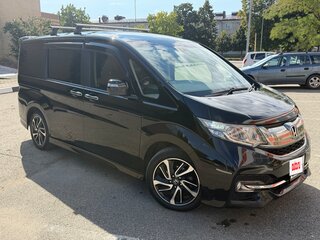 2017 Honda Stepwgn Spada V, чёрный, 1850000 рублей, вид 2