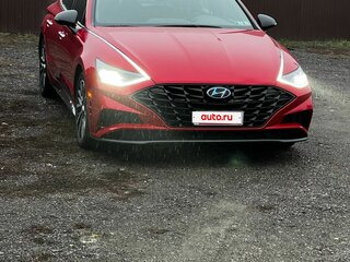 2020 Hyundai Sonata VIII (DN8), красный, 2600000 рублей, вид 4