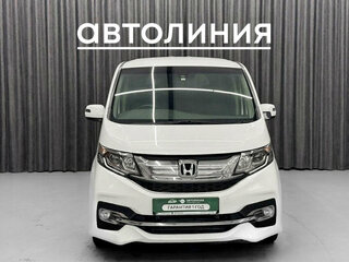2016 Honda Stepwgn Spada V, белый, 1770000 рублей, вид 1