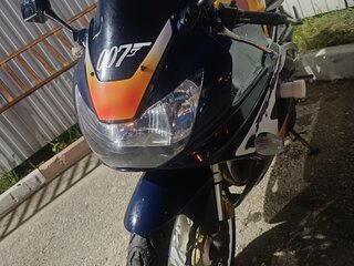 2000 Honda CBR 929RR Fireblade, жёлтый, 520000 рублей, вид 4