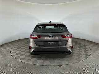 2018 Kia Ceed III, коричневый, 1890000 рублей, вид 3