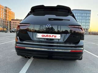 2019 Volkswagen Tiguan II, чёрный, 3800000 рублей, вид 4