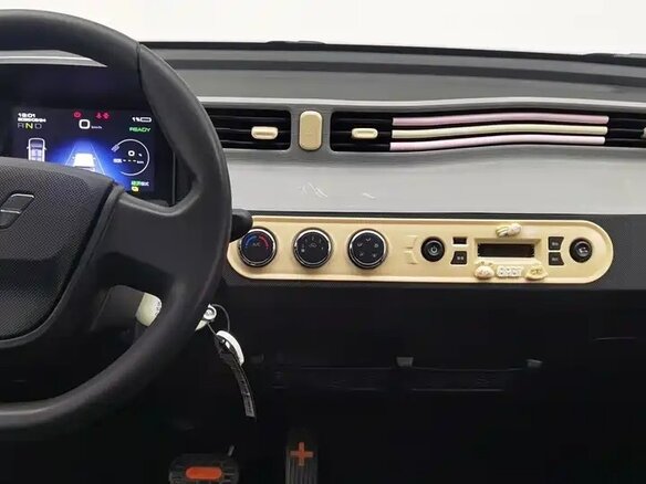 2022 Wuling Mini EV 9 kWh II, белый, 600000 рублей - вид 10
