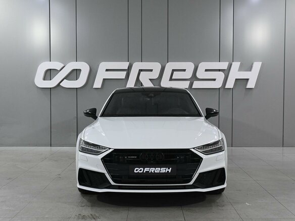 2021 Audi A7 55 TFSI II (4K), белый, 6599000 рублей - вид 2