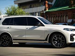 2021 BMW X7 40i I (G07), белый, 8000000 рублей, вид 5