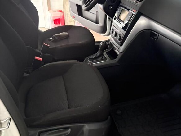 2017 Skoda Yeti I Рестайлинг, белый - вид 8