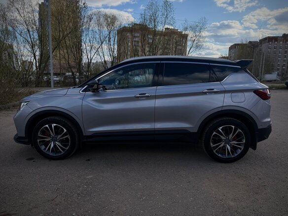 2020 Geely Coolray I, серебристый, 1800000 рублей - вид 4