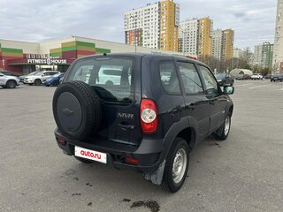 2016 Chevrolet Niva I Рестайлинг, синий, 850000 рублей, вид 3