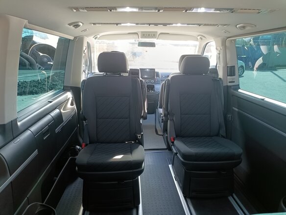 2010 Volkswagen Multivan T5 Рестайлинг, серебристый, 2600000 рублей - вид 20