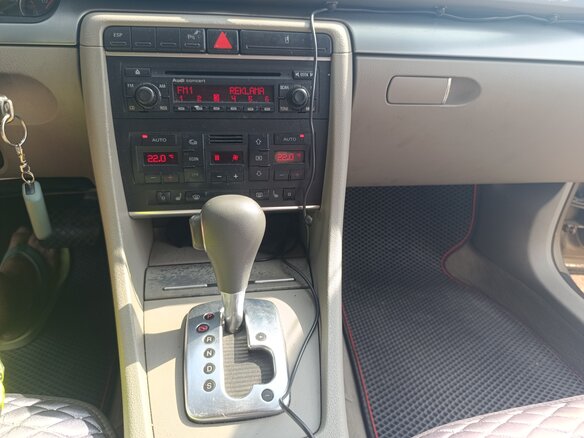 2005 Audi A4 8V III (B7), бежевый, 600000 рублей - вид 16